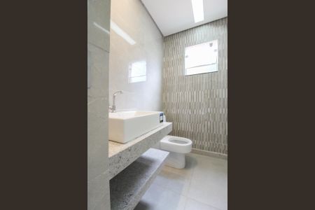 Casa para alugar com 180m², 3 quartos e 2 vagasLavabo