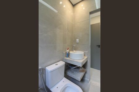 Casa para alugar com 180m², 3 quartos e 2 vagasBanheiro da Suíte