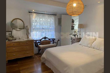 Casa à venda com 5 quartos, 290m² em Barra da Tijuca, Rio de Janeiro