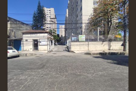 Apartamento para alugar com 62m², 2 quartos e 1 vaga Apartamento para alugar com 62m², 2 quartos e 1 vagaFachada