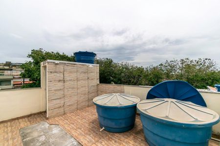 Casa à venda com 203m², 3 quartos e sem vaga Casa à venda com 203m², 3 quartos e sem vagaTerraço