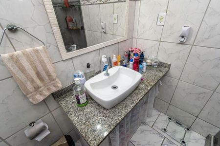 Casa à venda com 203m², 3 quartos e sem vaga Casa à venda com 203m², 3 quartos e sem vagaBanheiro