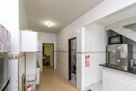 Casa à venda com 203m², 3 quartos e sem vaga Casa à venda com 203m², 3 quartos e sem vagaCozinha