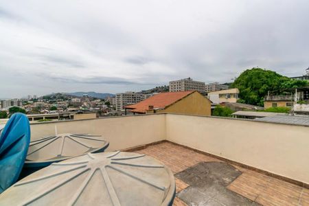 Casa à venda com 203m², 3 quartos e sem vaga Casa à venda com 203m², 3 quartos e sem vagaTerraço