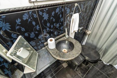 Casa à venda com 203m², 3 quartos e sem vaga Casa à venda com 203m², 3 quartos e sem vagaBanheiro da varanda gourmet