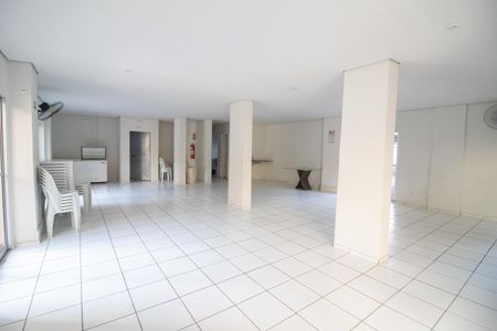 Apartamento para alugar com 140m², 2 quartos e 1 vaga Apartamento para alugar com 140m², 2 quartos e 1 vagaÁrea comum - Salão de festas