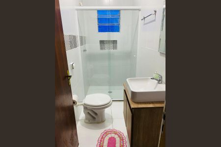 Casa para alugar com 171m², 4 quartos e 2 vagas Casa para alugar com 171m², 4 quartos e 2 vagasBanheiro