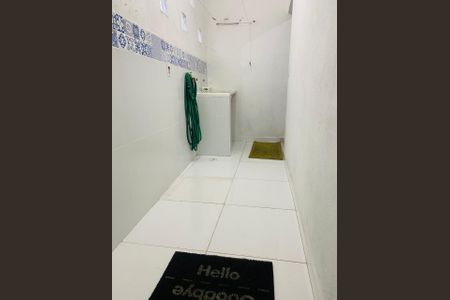 Casa para alugar com 171m², 4 quartos e 2 vagas Casa para alugar com 171m², 4 quartos e 2 vagasÁrea de serviço