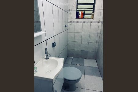 Casa para alugar com 171m², 4 quartos e 2 vagas Casa para alugar com 171m², 4 quartos e 2 vagasBanheiro