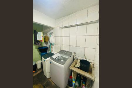 Casa para alugar com 171m², 4 quartos e 2 vagas Casa para alugar com 171m², 4 quartos e 2 vagasÁrea de serviço