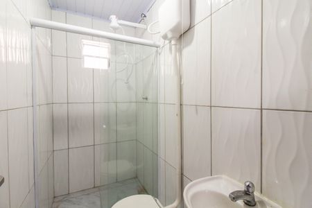 Banheiro de kitnet/studio para alugar com 1 quarto, 20m² em Mathias Velho, Canoas