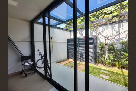 Apartamento para alugar com 380m², 4 quartos e 3 vagasÁrea de Serviço