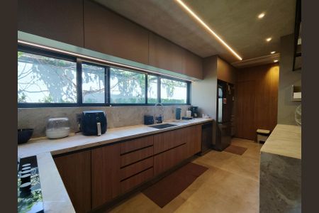 Apartamento para alugar com 380m², 4 quartos e 3 vagasCozinha