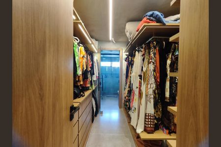 Apartamento para alugar com 380m², 4 quartos e 3 vagasSuíte 2 Closet