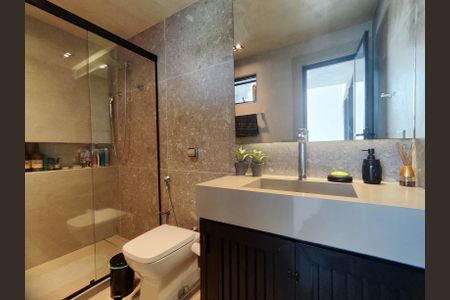 Apartamento para alugar com 380m², 4 quartos e 3 vagasBanheiro da Área de Lazer