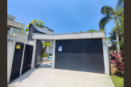 Apartamento para alugar com 380m², 4 quartos e 3 vagasFachada