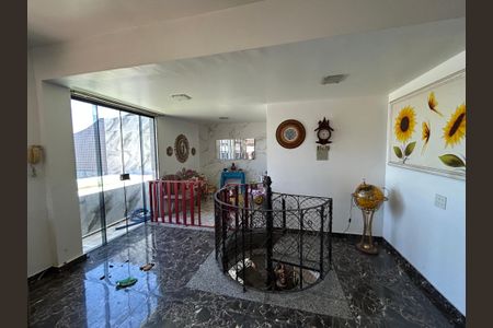 Apartamento para alugar com 3 quartos, 210m² em Vila Valqueire, Rio de Janeiro