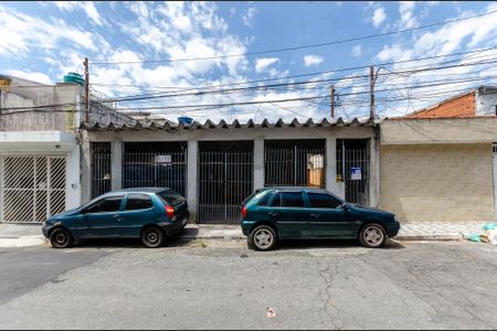 Casa para alugar com 50m², 1 quarto e 1 vaga Casa para alugar com 50m², 1 quarto e 1 vagaFachada