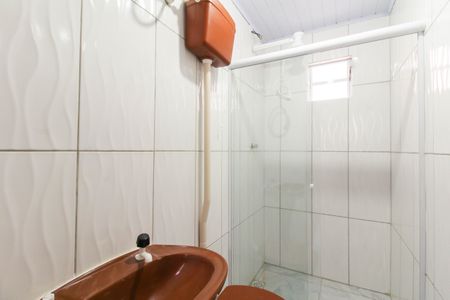 Banheiro de kitnet/studio para alugar com 1 quarto, 20m² em Mathias Velho, Canoas