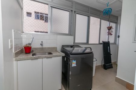 Apartamento à venda com 93m², 2 quartos e 1 vaga Apartamento à venda com 93m², 2 quartos e 1 vagaÁrea de Serviço