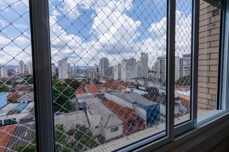 Apartamento à venda com 93m², 2 quartos e 1 vaga Apartamento à venda com 93m², 2 quartos e 1 vagaVista da Janela do Quarto 1