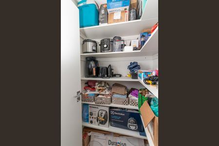 Apartamento à venda com 93m², 2 quartos e 1 vaga Apartamento à venda com 93m², 2 quartos e 1 vagaDespensa