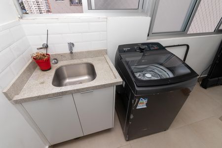 Apartamento à venda com 93m², 2 quartos e 1 vaga Apartamento à venda com 93m², 2 quartos e 1 vagaÁrea de Serviço