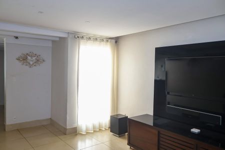 Apartamento para alugar com 164m², 4 quartos e 2 vagasSala