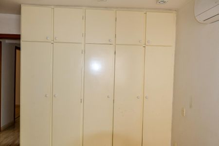 Apartamento para alugar com 164m², 4 quartos e 2 vagasQuarto 3