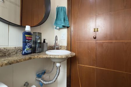 Apartamento à venda com 64m², 2 quartos e 1 vagaBanheiro