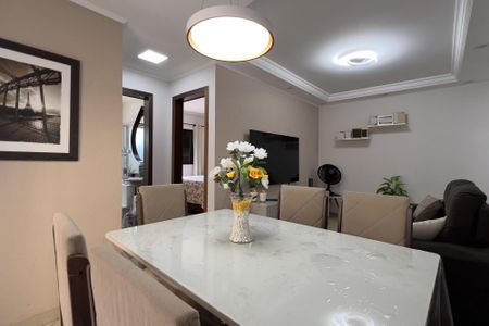 Apartamento à venda com 64m², 2 quartos e 1 vagaSala