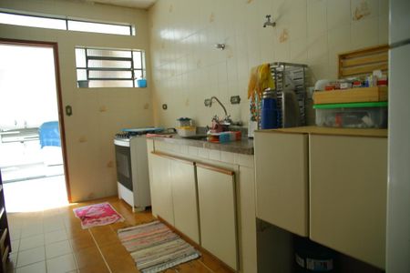 Casa para alugar com 225m², 3 quartos e 3 vagasCozinha 