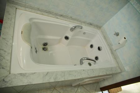 Casa para alugar com 225m², 3 quartos e 3 vagasBanheiro Social 