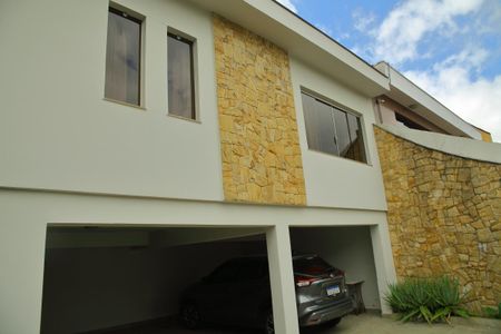 Casa para alugar com 225m², 3 quartos e 3 vagasVista Interna 