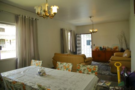 Sala de casa para alugar com 3 quartos, 225m² em Bairro dos Casa, São Bernardo do Campo