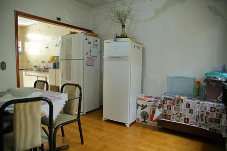 Casa para alugar com 225m², 3 quartos e 3 vagasCozinha 