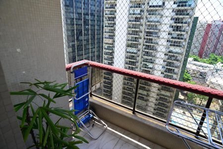 Varanda de apartamento para alugar com 2 quartos, 64m² em Barra da Tijuca, Rio de Janeiro