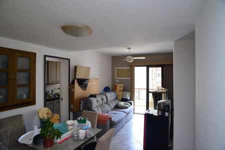 Sala de apartamento para alugar com 2 quartos, 64m² em Barra da Tijuca, Rio de Janeiro