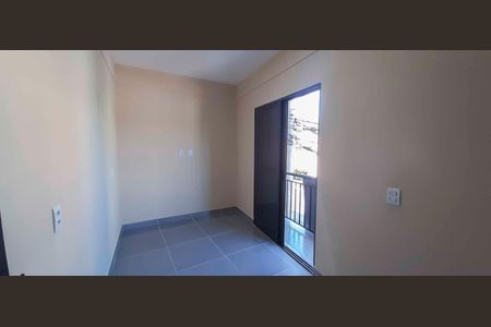 Suíte ou Sala de casa para alugar com 2 quartos, 12m² em Vila Yolanda, Osasco