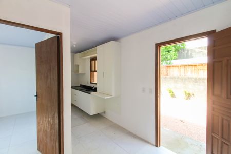 Sala/Cozinha de kitnet/studio para alugar com 1 quarto, 28m² em Mathias Velho, Canoas