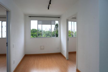 Sala  de apartamento para alugar com 2 quartos, 33m² em Vila Suzana, São Paulo