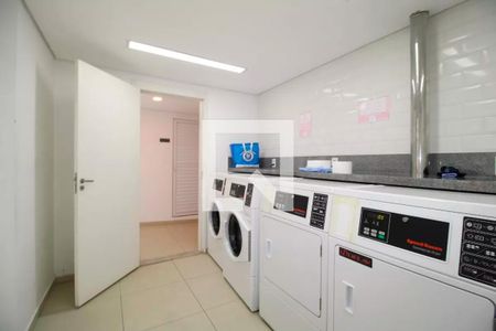 Apartamento para alugar com 39m², 2 quartos e sem vaga Apartamento para alugar com 39m², 2 quartos e sem vagaÁrea Comum - Lavanderia