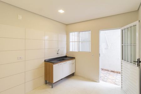 Cozinha de casa para alugar com 1 quarto, 46m² em Vila Silviania, Carapicuíba