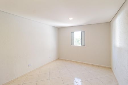 Quarto de casa para alugar com 1 quarto, 46m² em Vila Silviania, Carapicuíba