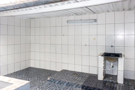 Casa para alugar com 55m², 2 quartos e 1 vagaÁrea de Serviço