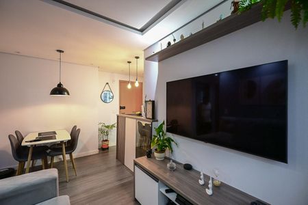 Sala de apartamento para alugar com 2 quartos, 43m² em Vila Suzana, São Paulo