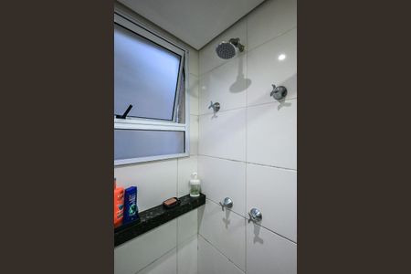 Apartamento para alugar com 43m², 2 quartos e 1 vagaChuveiro do Banheiro