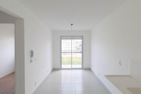 Sala e Cozinha de apartamento para alugar com 2 quartos, 35m² em Vila Carmosina, São Paulo