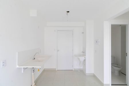 Apartamento para alugar com 35m², 2 quartos e sem vaga Apartamento para alugar com 35m², 2 quartos e sem vagaCozinha e Área de Serviço