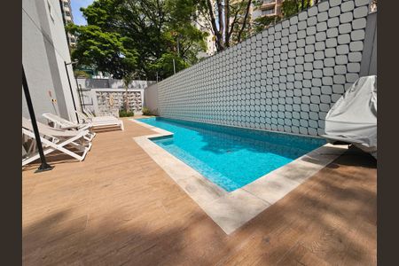 Studio para alugar com 27m², 1 quarto e sem vaga Studio para alugar com 27m², 1 quarto e sem vagaÁrea comum - Piscina